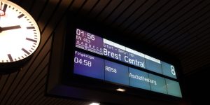 Abfahrt mit dem Geisterzug EN 453