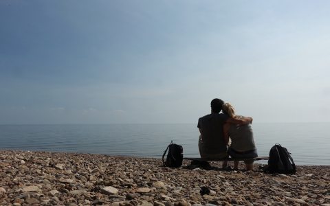 Mediation kurz vor dem Bad im kalten Baikalsee.