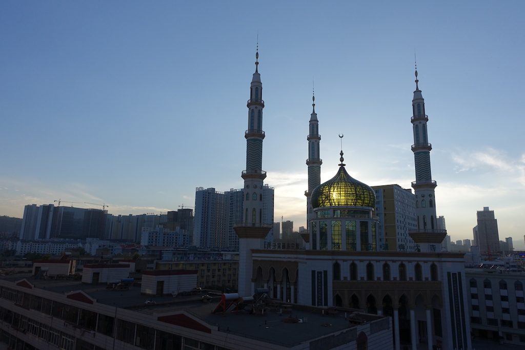 Der Blick auf die Moschee direkt neben unserem Guesthouse.