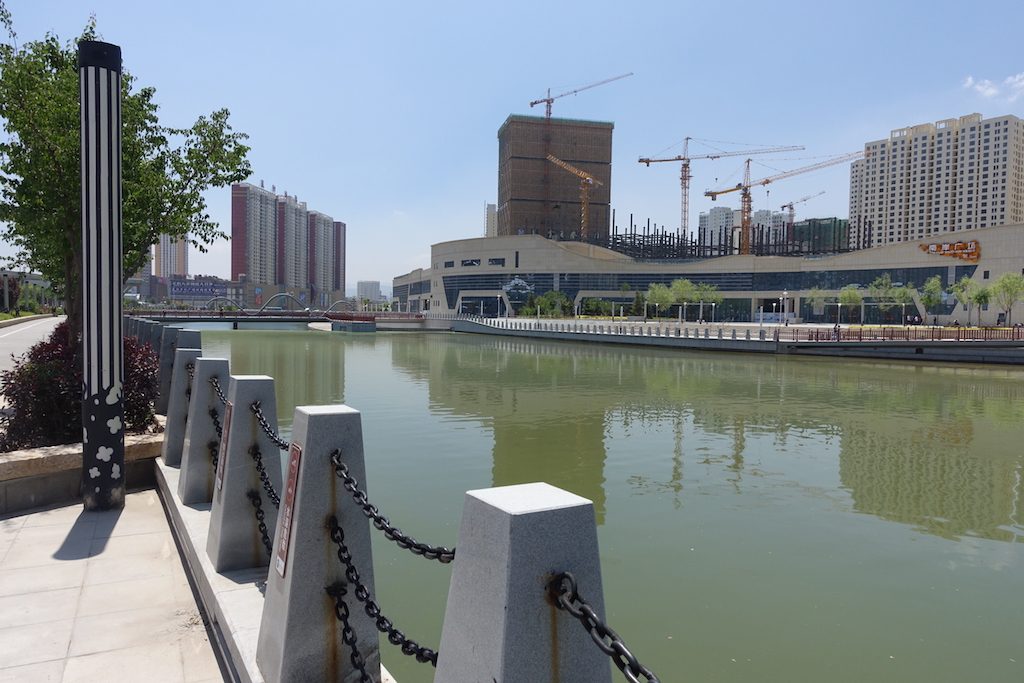 Um den Fluss wurden neue Radwege angelegt, aber viel benutzt werden sie noch nicht.