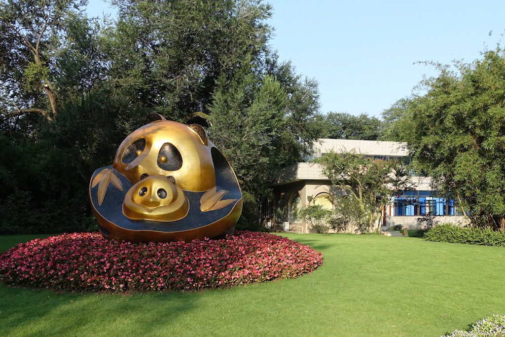 Chengdu Panda Research Center - noch ist es fast menschenleer.