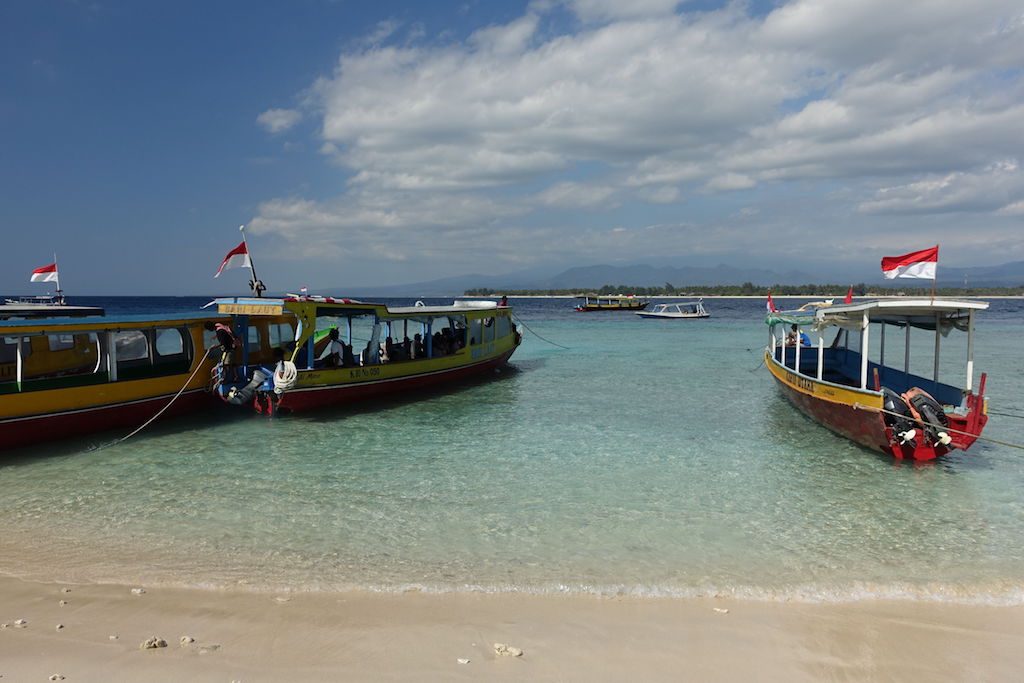 "Unsere" Tagesgäste machen sich wieder auf den Weg nach Lombok.