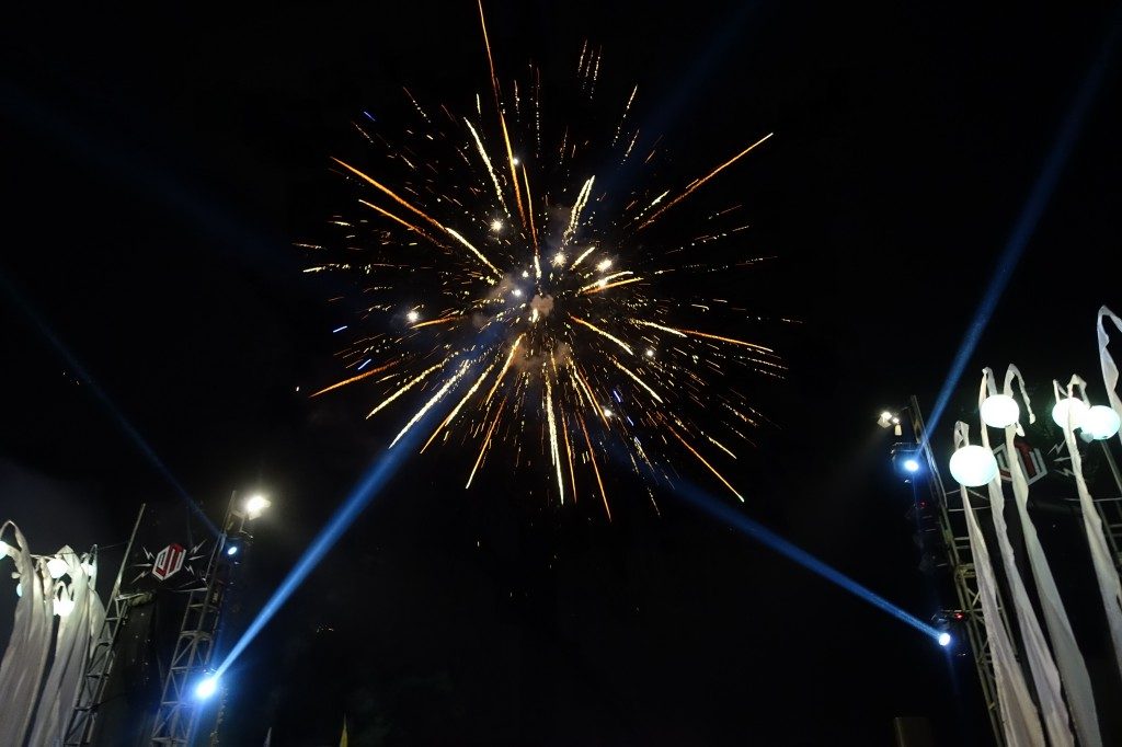 Gebührend wir der Abschluss des Lovina Festival mit einem Feuerwerk gefeiert.