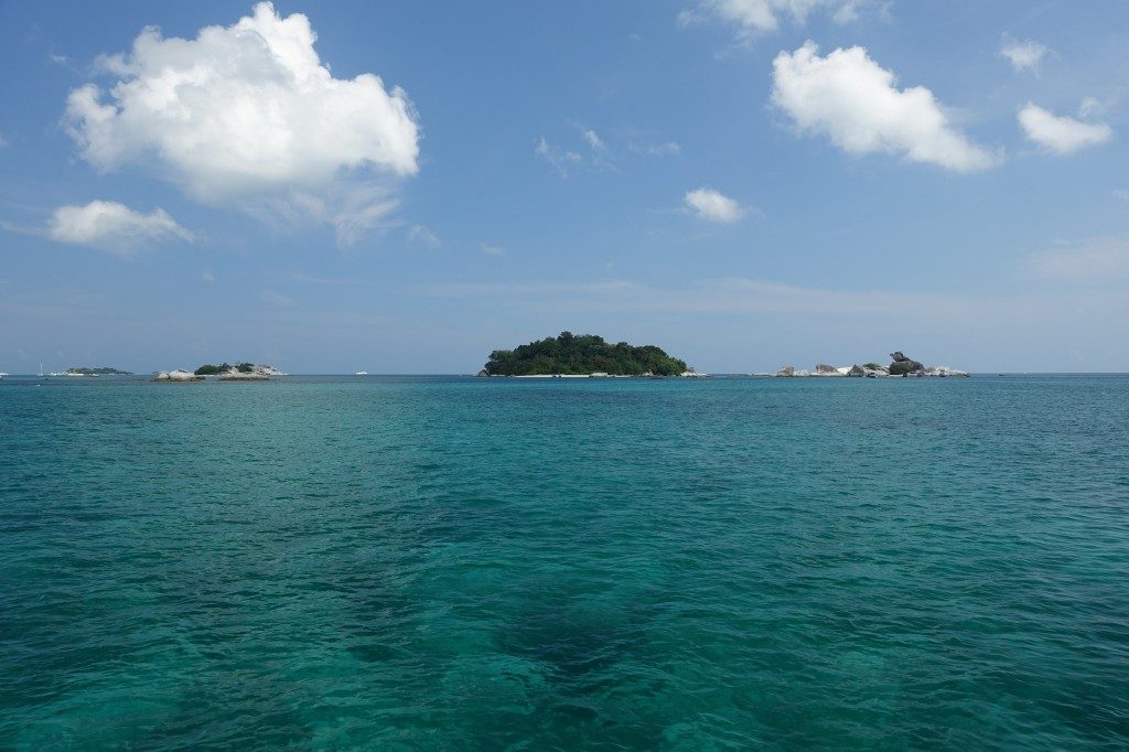 Kristallklares Wasser bei Belitung