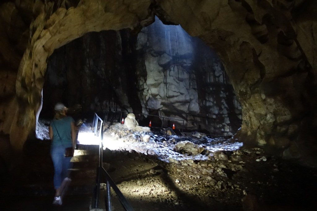 Auf einmal wieder Licht in der Mitte der Dark Caves.