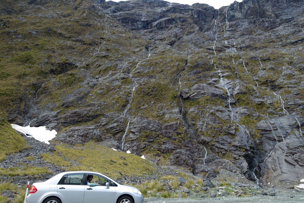 Unser Mietauto bringt uns zum Milford Sound. Neuseeland Mietwagen oder Camper