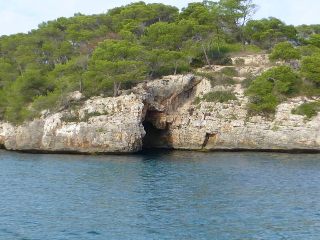 Cala Mondrago